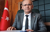 Başkan Demirel; Masa Başında Unutulan Memur: "Saygınlıktan Geçim Derdine"