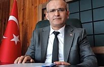 Başkan Demirel; Masa Başında Unutulan Memur: "Saygınlıktan Geçim Derdine"
